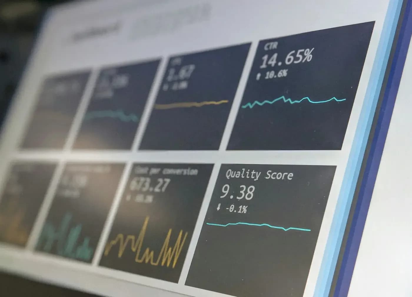 Data Outliers, biasses and noises: Invisible Risks